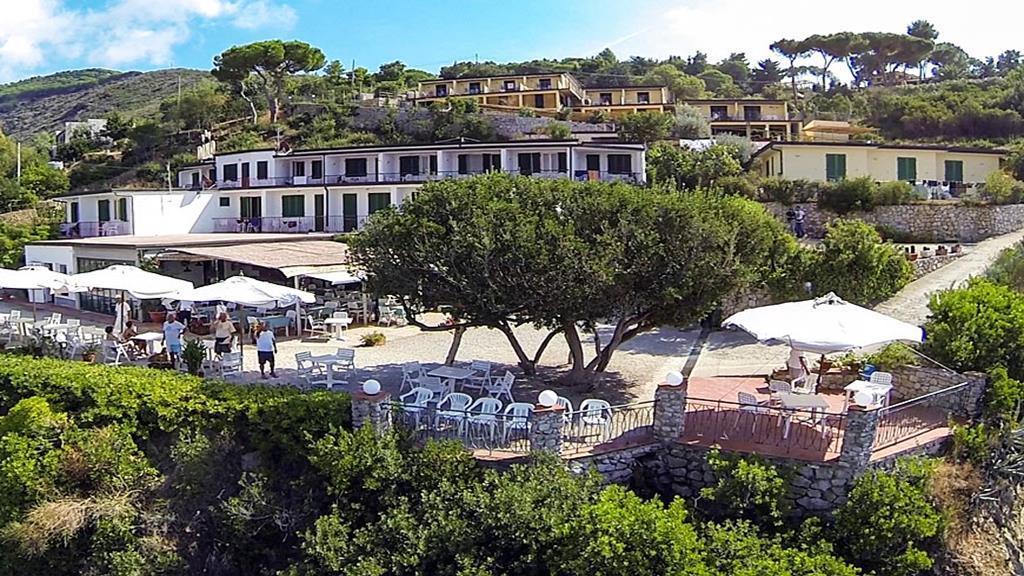 Dino Capoliveri (Isola d'Elba)